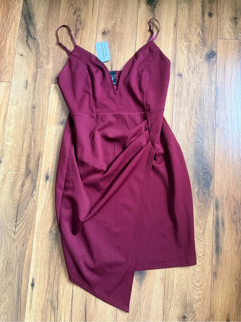 NWT Windsor Burgundy Dress Size Medium